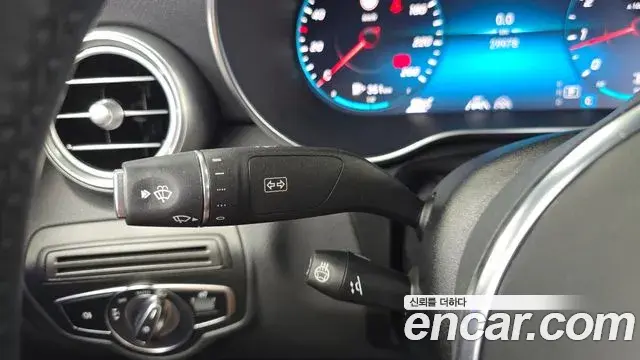 Mercedes-Benz GLC-Class 2023 — ფოტო 16/35