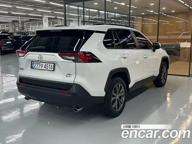 Toyota RAV4 2025 — Photo 16/20