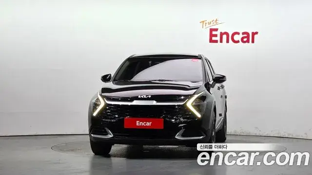 Kia Sportage 2021 — Фото 3/20
