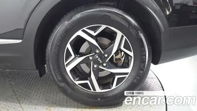 Kia Sportage 2021 — Şəkil 18/31