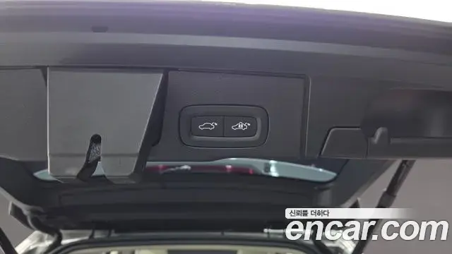 Volvo XC60 2024 — Photo 36/37