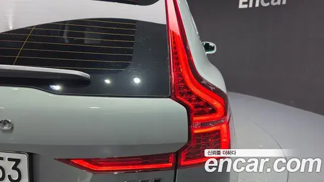 Volvo XC60 2024 — Photo 32/37