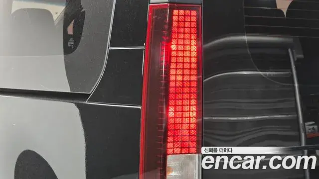 Hyundai Staria 2022 — Şəkil 3/31