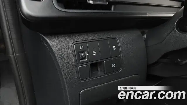 Hyundai Staria 2022 — Şəkil 22/31