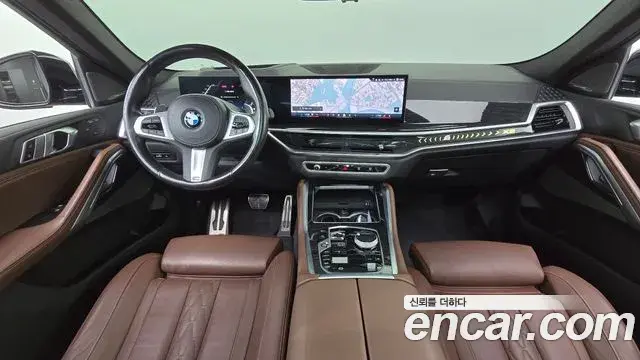 BMW X6 2023 — Photo 21/34