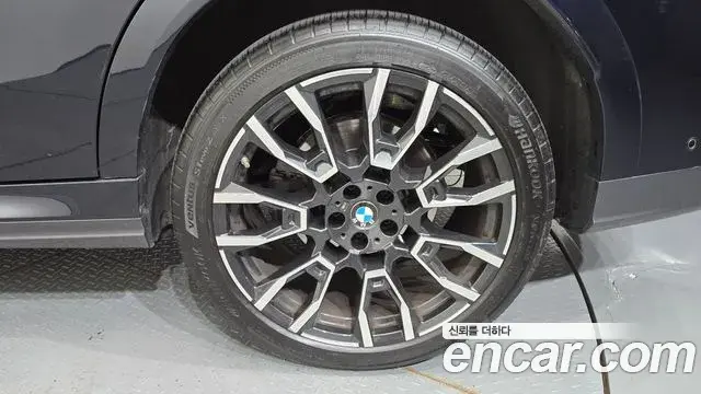 BMW X6 2023 — Photo 11/34