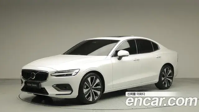 Volvo S60 2024 — Фото 10/20