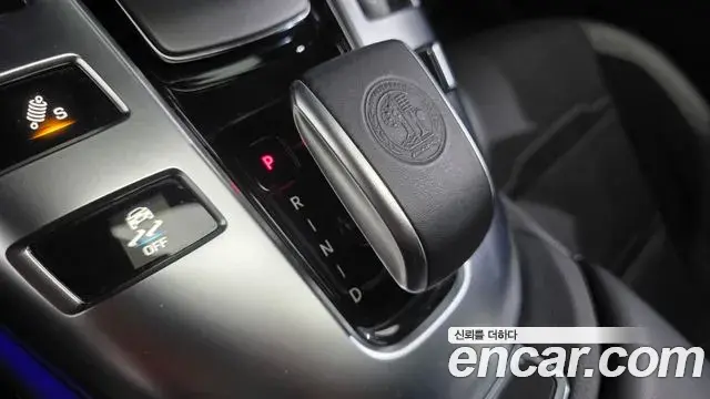 Mercedes-Benz AMG GT 2021 — Şəkil 19/34