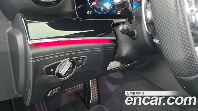 Mercedes-Benz AMG GT 2021 — Şəkil 11/34
