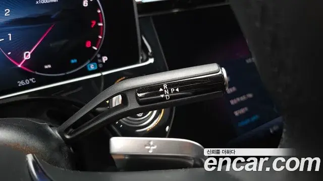 Mercedes-Benz E-Class 2025 — Şəkil 29/34