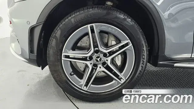 Mercedes-Benz GLC-Class 2022 — ფოტო 17/37