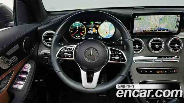 Mercedes-Benz GLC-Class 2022 — ფოტო 13/37