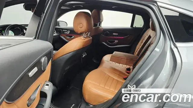 Mercedes-Benz GLC-Class 2022 — ფოტო 3/37