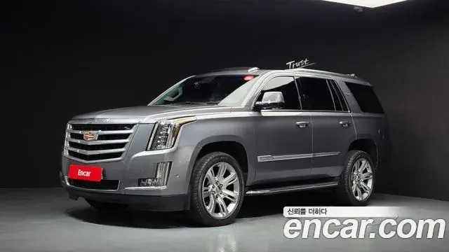 Cadillac Escalade 2019 — Фото 1/20