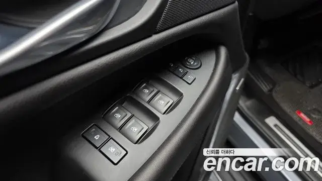 Cadillac Escalade 2019 — Фото 19/20