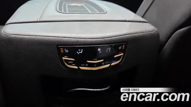 Cadillac Escalade 2019 — Photo 3/40