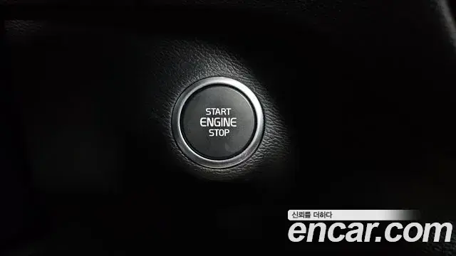 Volvo XC40 2022 — Photo 30/40