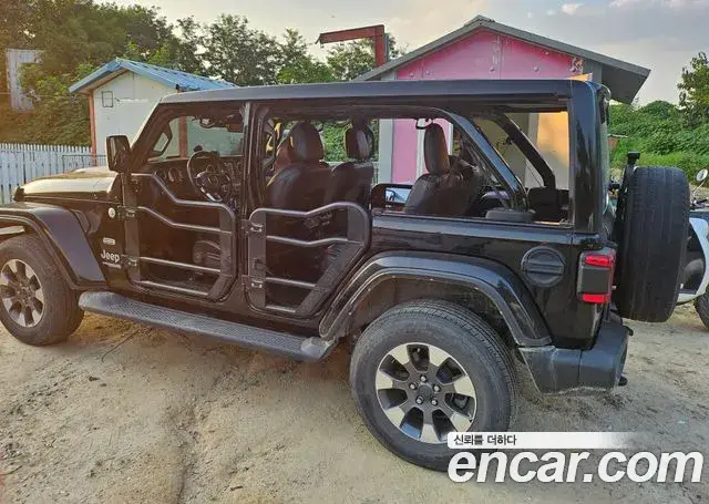 Jeep Wrangler 2021 — Фото 5/10
