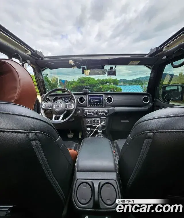Jeep Wrangler 2021 — Фото 7/10