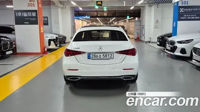 Mercedes-Benz C-Class 2026 — Photo 4/20