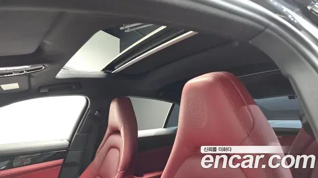 Porsche Panamera 2021 — Photo 11/32