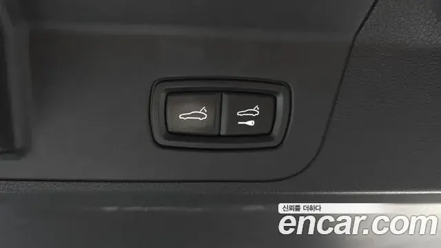 Porsche Panamera 2021 — Photo 31/32