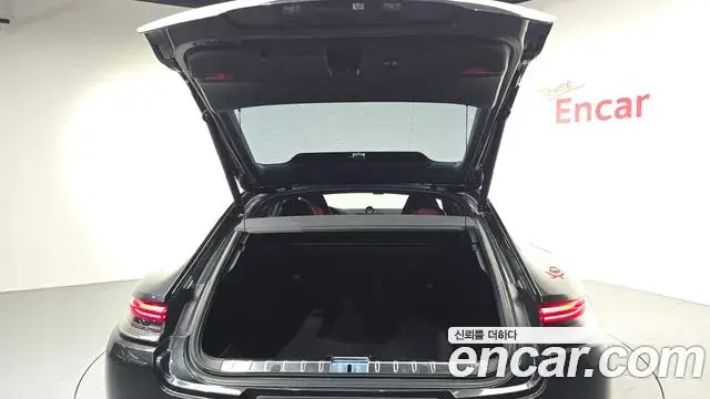 Porsche Panamera 2021 — Photo 6/32
