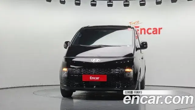 Hyundai Staria 2024 — Фото 3/20