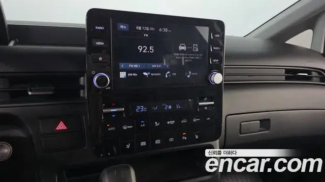 Hyundai Staria 2024 — Фото 14/20