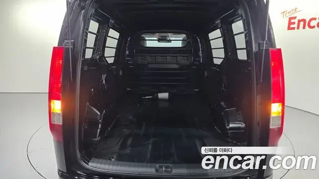 Hyundai Staria 2024 — Фото 20/20