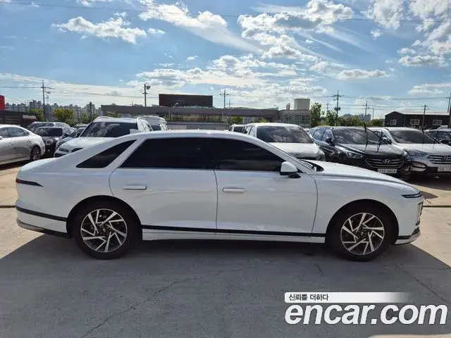 Hyundai Grandeur Hybrid 2026 — ფოტო 18/19