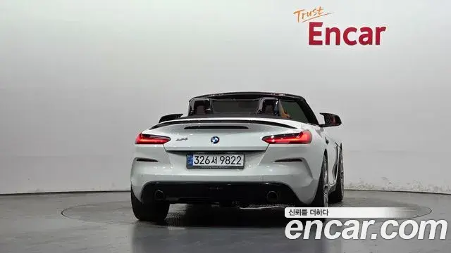 BMW Z4 2020 — ფოტო 21/33