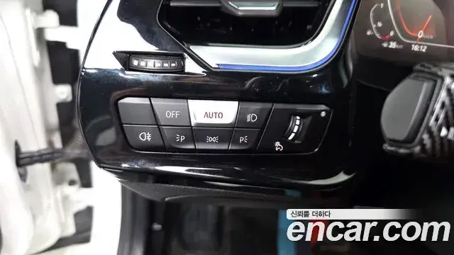 BMW Z4 2020 — ფოტო 24/33