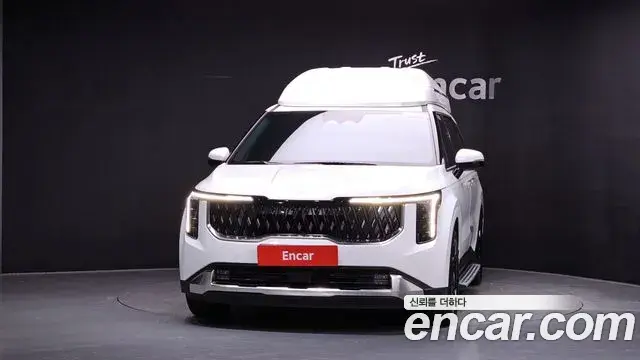 Kia Carnival 2024 — Фото 3/20