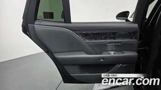 Genesis G90 2023 — ფოტო 29/42
