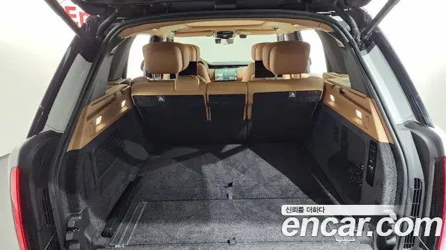 Land Rover Range Rover 2024 — ფოტო 38/39