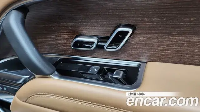 Land Rover Range Rover 2024 — ფოტო 21/39