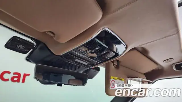 Land Rover Range Rover 2024 — ფოტო 2/39