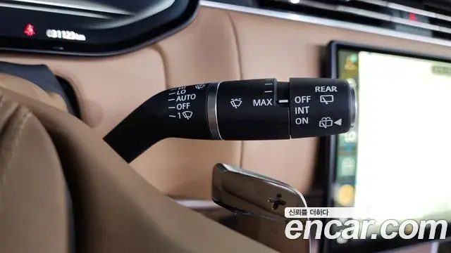 Land Rover Range Rover 2024 — ფოტო 4/39