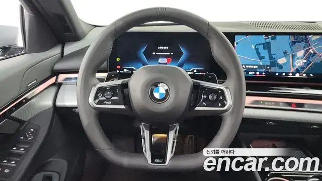 BMW 5 Series 2025 — Фото 15/20