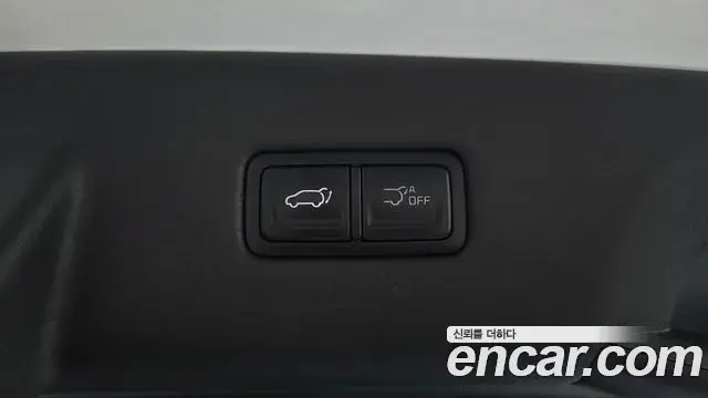 Kia Carnival 2024 — Фото 18/20