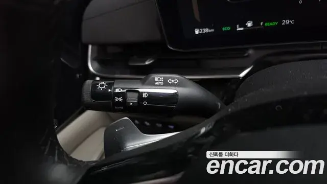 Kia Carnival 2024 — Photo 36/40
