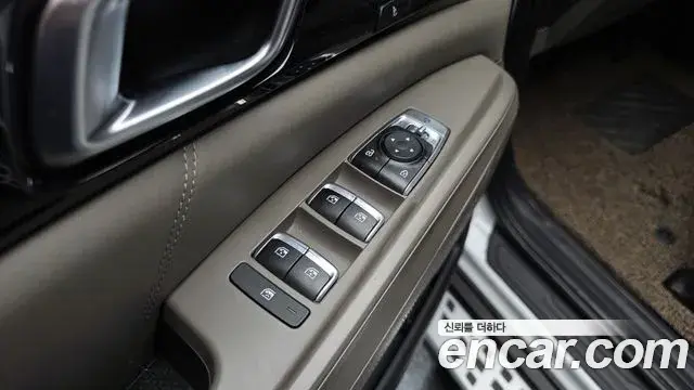 Kia Carnival 2024 — Photo 33/40