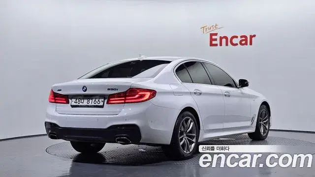 BMW 5 Series 2018 — Фото 2/20
