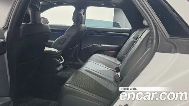 Hyundai Grandeur 2023 — Фото 20/20
