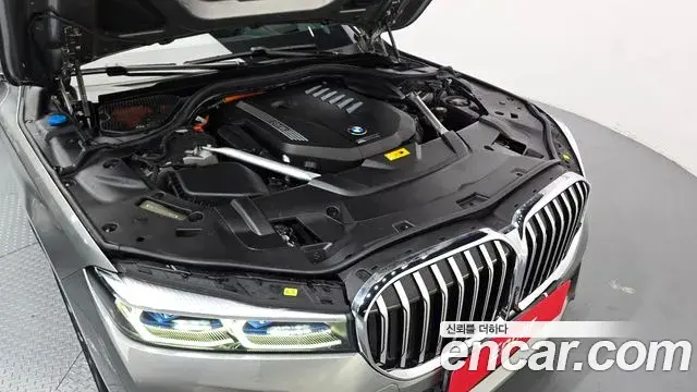 BMW 7 Series 2021 — Photo 6/20