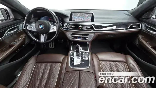 BMW 7 Series 2021 — Photo 7/20