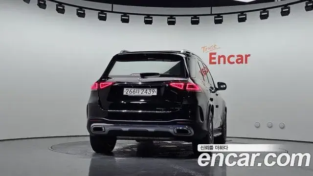 Mercedes-Benz GLE-Class 2020 — Фото 4/20