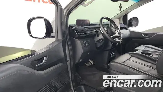 Hyundai Staria 2022 — Фото 10/20