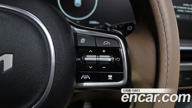 Kia Sorento 2024 — Фото 18/20